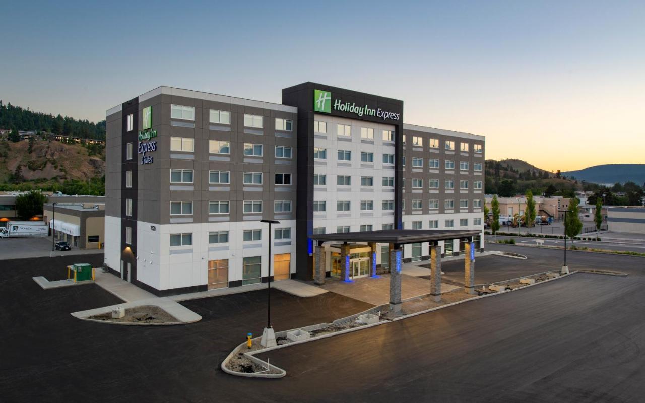 Holiday Inn Express & Suites Kelowna - East By Ihg Bagian luar foto